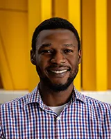 Dr Isaac Akefe